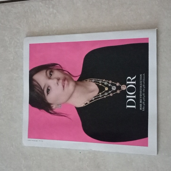 Magazine - Picture 2 of 3